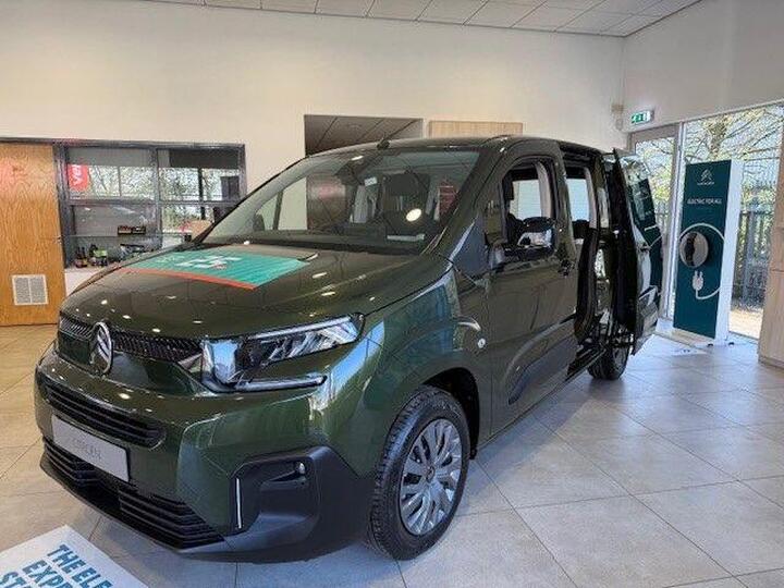 Citroen Berlingo 1.5 MAX M MPV Auto Euro 6 (s/s) 5dr