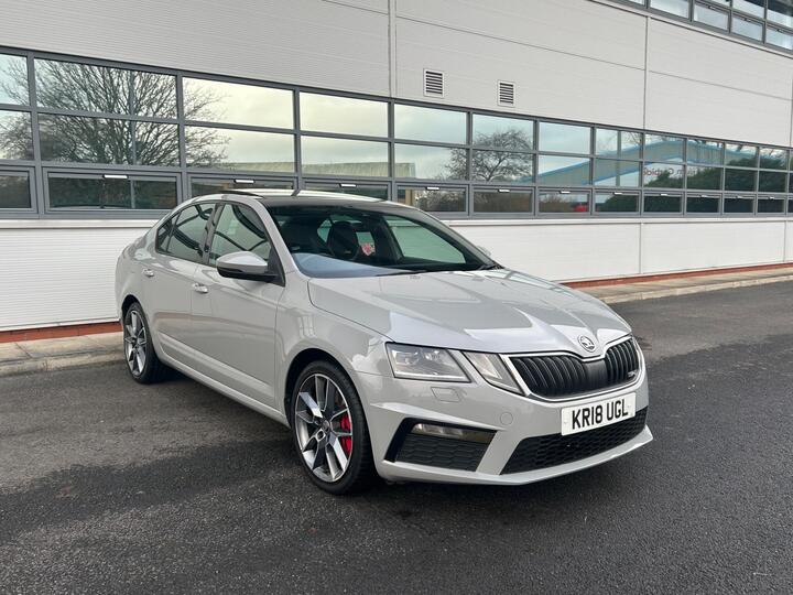 Skoda Octavia 2.0 TSI VRS Euro 6 (s/s) 5dr