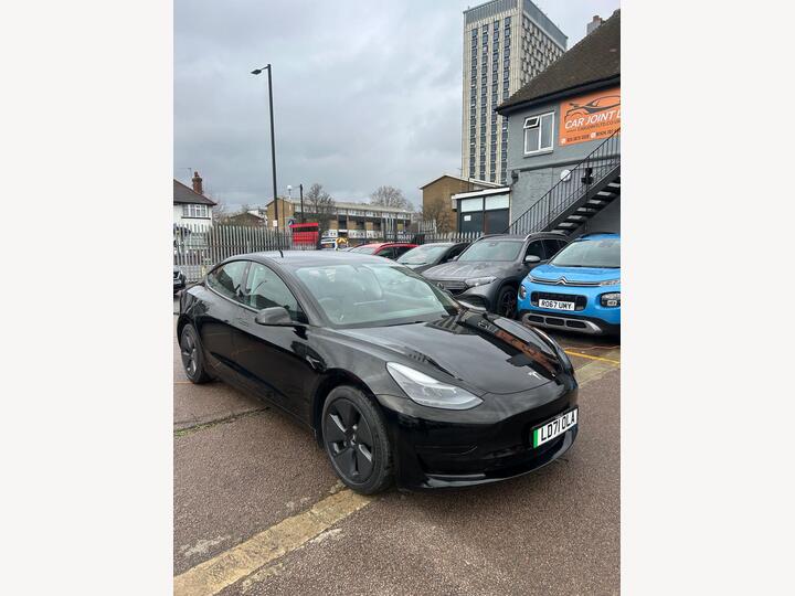 Tesla Model 3 Standard Range Plus Auto RWD 4dr