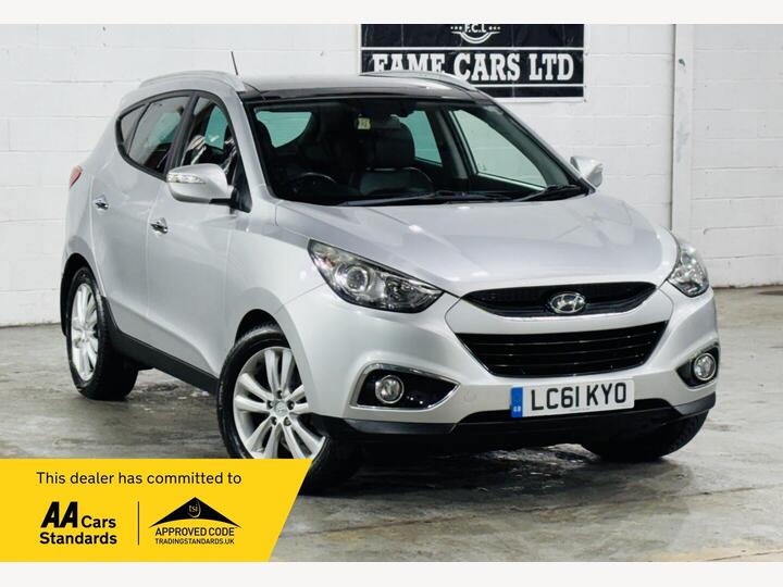 Hyundai Ix35 2.0 CRDi Premium Auto 4WD Euro 5 5dr Hyundai Ix35 2.0 CRDi Premium Auto 4WD Euro 5 5dr