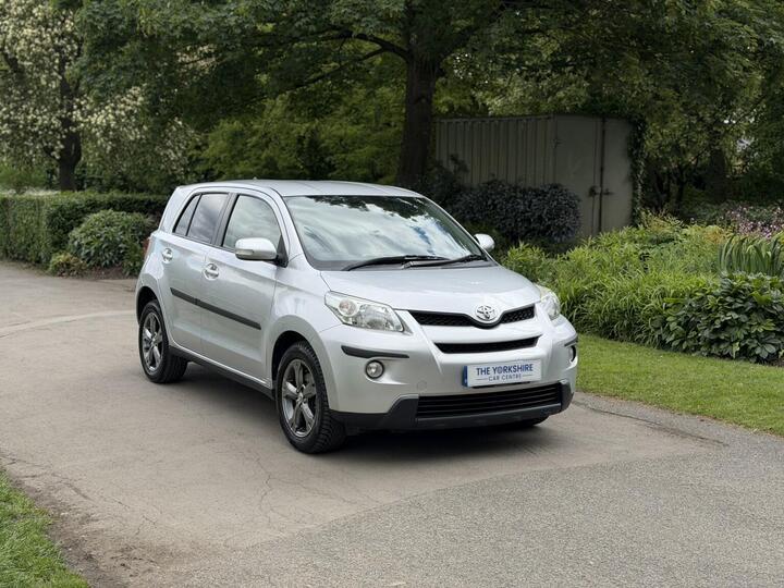 Toyota URBAN CRUISER 1.4 D-4D 4WD Euro 5 5dr