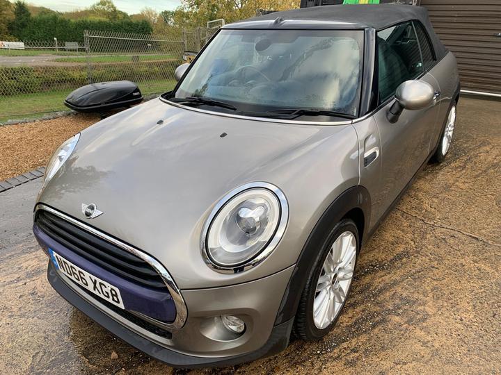 MINI Convertible 1.5 Cooper D Euro 6 (s/s) 2dr