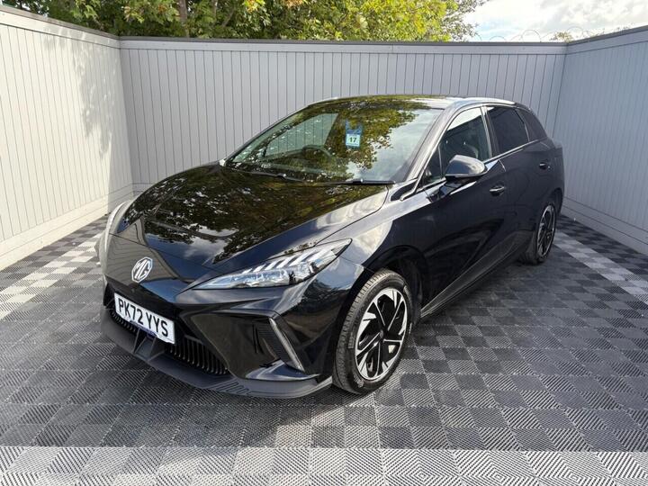 MG MG4 64kWh Trophy Long Range Auto 5dr