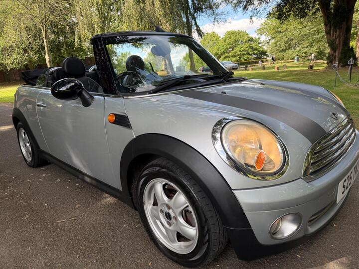 MINI Convertible 1.6 Cooper Euro 4 2dr