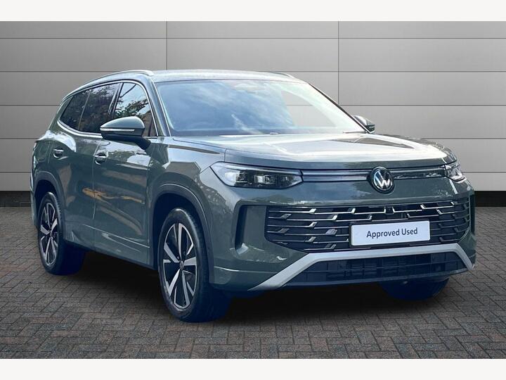 Volkswagen Tayron 1.5 ETSI MHEV Elegance DSG Euro 6 (s/s) 5dr Volkswagen Tayron 1.5 ETSI MHEV Elegance DSG Euro 6 (s/s) 5dr