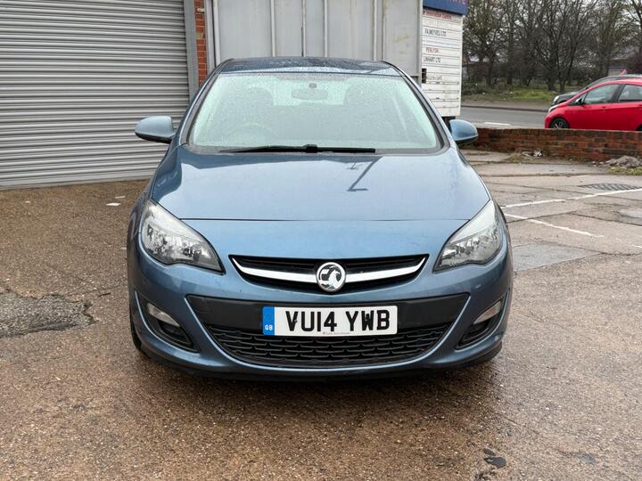 Vauxhall Astra 1.7 CDTi EcoFLEX Design Euro 5 (s/s) 5dr
