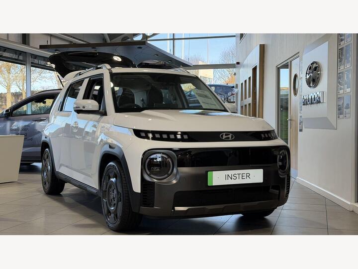Hyundai INSTER Long Range 49kWh Cross Auto 5dr