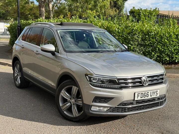 Volkswagen TIGUAN 2.0 TDI BlueMotion Tech SEL 4Motion Euro 6 (s/s) 5dr
