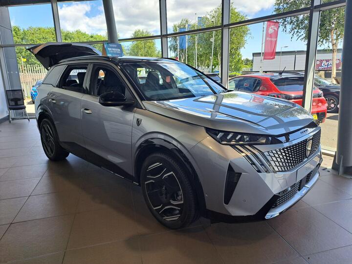 Peugeot E-5008 73kWh GT Auto 5dr