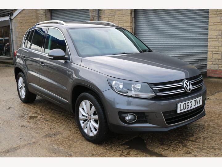 Volkswagen Tiguan 2.0 TDI BlueMotion Tech Match 4WD Euro 5 (s/s) 5dr