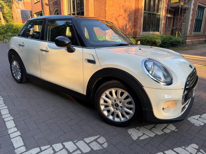 MINI Hatch 1.5 Cooper D Auto Euro 6 (s/s) 5dr