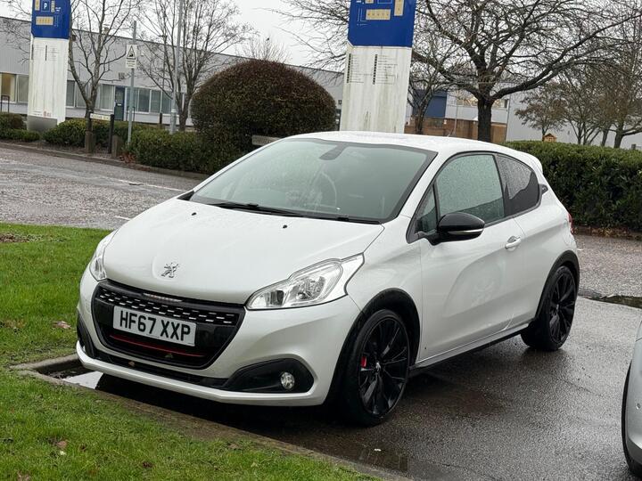 Peugeot 208 1.6 THP GTi By Peugeot Sport Euro 6 (s/s) 3dr Peugeot 208 1.6 THP GTi By Peugeot Sport Euro 6 (s/s) 3dr