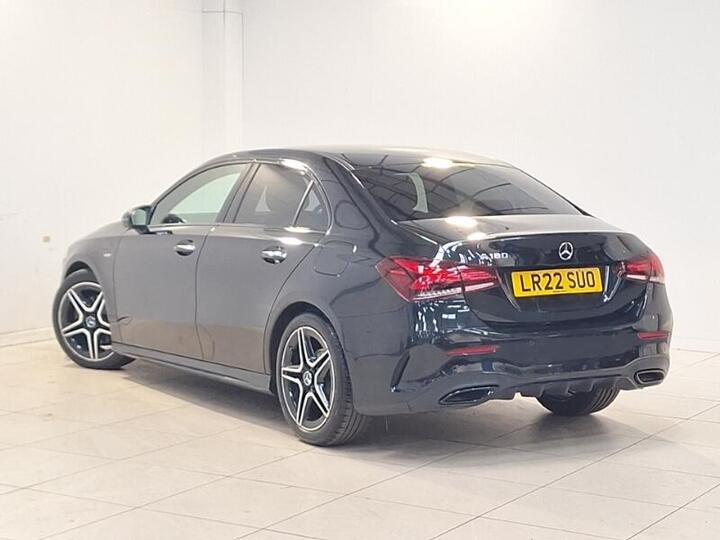 Mercedes-Benz A Class 1.3 A180 AMG Line Edition (Premium) 7G-DCT Euro 6 (s/s) 4dr