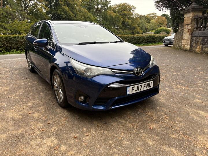 Toyota Avensis 1.6 D-4D Business Edition Touring Sports Euro 6 (s/s) 5dr
