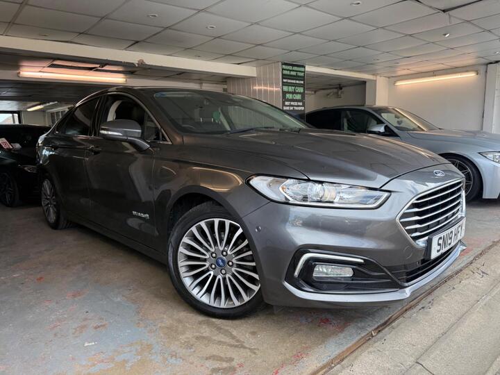 Ford Mondeo 2.0 TiVCT Titanium Edition CVT Euro 6 (s/s) 4dr (18 Inch Alloys)