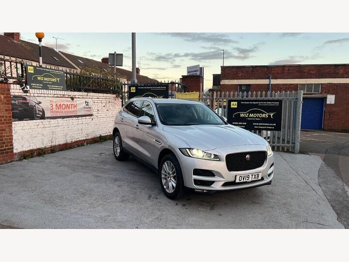 Jaguar F-Pace 2.0 D180 Portfolio Auto AWD Euro 6 (s/s) 5dr