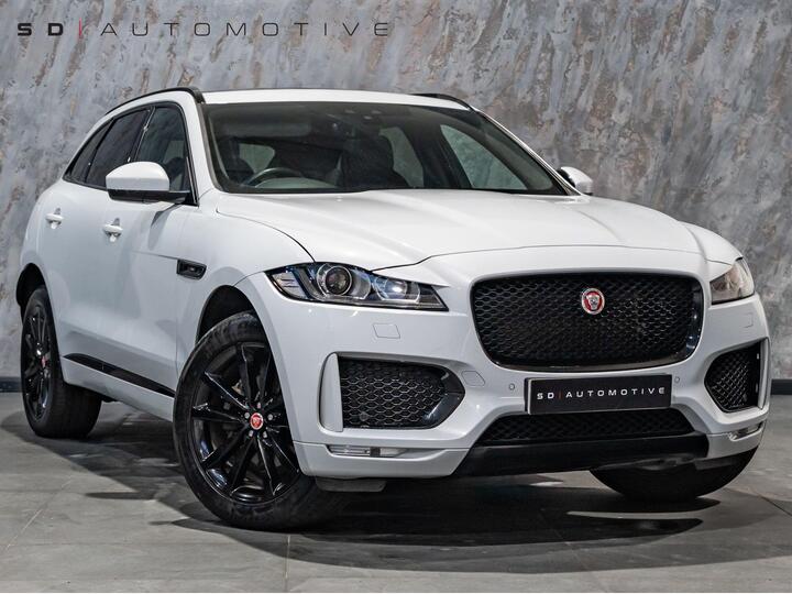 Jaguar F-PACE 2.0 D180 Chequered Flag Auto AWD Euro 6 (s/s) 5dr Jaguar F-PACE 2.0 D180 Chequered Flag Auto AWD Euro 6 (s/s) 5dr