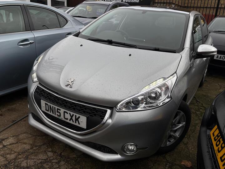 Peugeot 208 1.2 VTi PureTech Style Euro 6 5dr