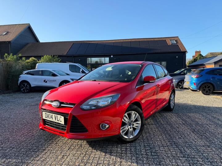 Ford Focus 1.0T EcoBoost Titanium Navigator Euro 5 (s/s) 5dr