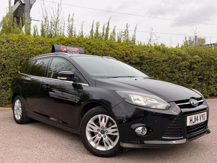 Ford Focus 1.0T EcoBoost Titanium Navigator Euro 5 (s/s) 5dr