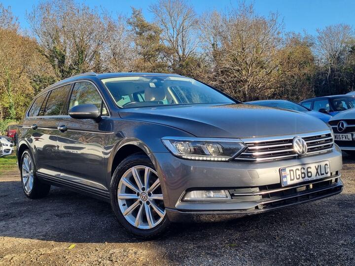 Volkswagen Passat 1.6 TDI BlueMotion Tech SE Business Euro 6 (s/s) 5dr Volkswagen Passat 1.6 TDI BlueMotion Tech SE Business Euro 6 (s/s) 5dr