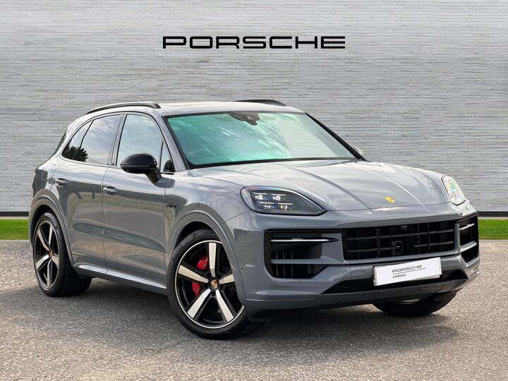 Porsche Cayenne 3.0 V6 E-Hybrid 25.9kWh S Black Edition TiptronicS 4WD Euro 6 (s/s) 5dr Porsche Cayenne 3.0 V6 E-Hybrid 25.9kWh S Black Edition TiptronicS 4WD Euro 6 (s/s) 5dr