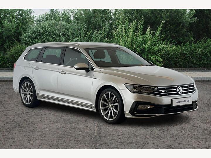 Volkswagen Passat 2.0 TDI EVO R-Line DSG Euro 6 (s/s) 5dr Volkswagen Passat 2.0 TDI EVO R-Line DSG Euro 6 (s/s) 5dr