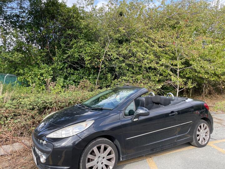 Peugeot 207 CC 1.6 VTi GT Euro 5 2dr Peugeot 207 CC 1.6 VTi GT Euro 5 2dr