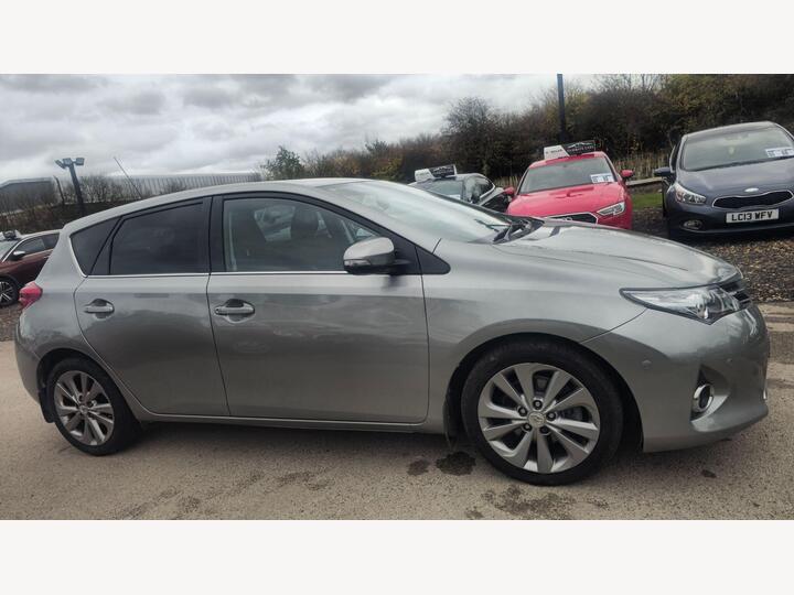 Toyota Auris 1.8 VVT-h Excel CVT Euro 5 (s/s) 5dr