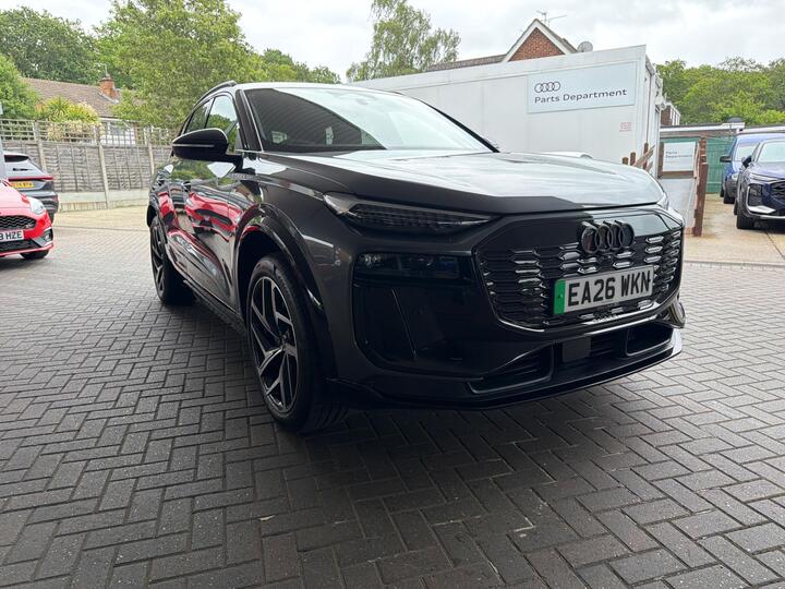 Audi Q6 E-tron 83kWh Black Edition Auto 5dr Audi Q6 E-tron 83kWh Black Edition Auto 5dr