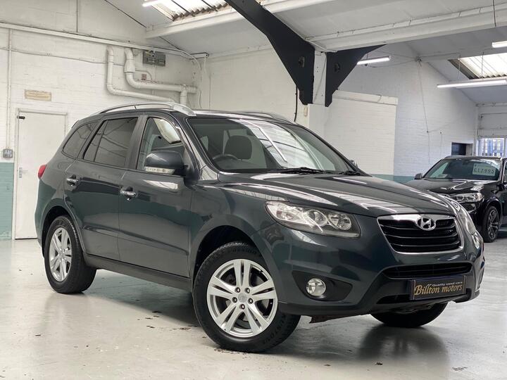 Hyundai Santa Fe 2.2 CRDi Premium Auto 4WD Euro 5 5dr (7 Seat) Hyundai Santa Fe 2.2 CRDi Premium Auto 4WD Euro 5 5dr (7 Seat)