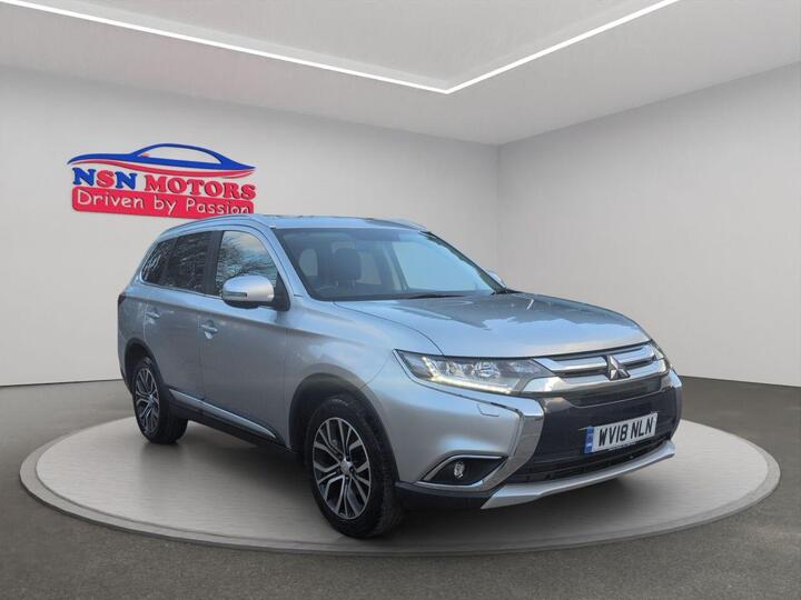 Mitsubishi OUTLANDER 2.2 DI-D 4 Auto 4WD Euro 6 5dr Mitsubishi OUTLANDER 2.2 DI-D 4 Auto 4WD Euro 6 5dr