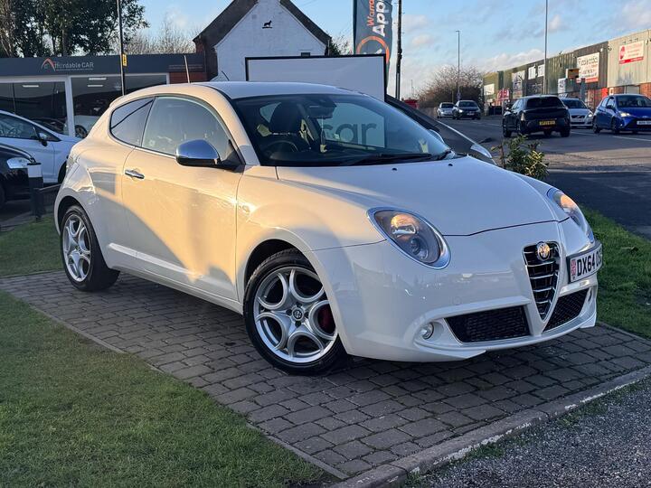 Alfa Romeo MiTo 875 TB TwinAir Distinctive Euro 6 (s/s) 3dr Alfa Romeo MiTo 875 TB TwinAir Distinctive Euro 6 (s/s) 3dr