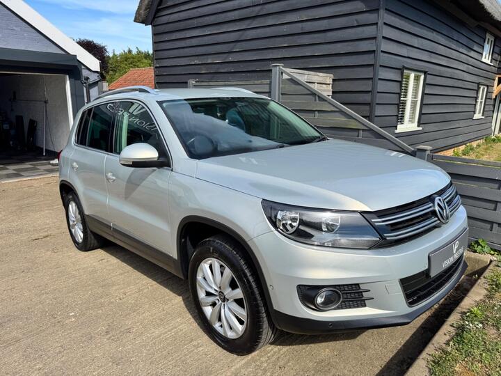Volkswagen Tiguan 2.0 TDI BlueMotion Tech Match DSG 4WD Euro 5 (s/s) 5dr