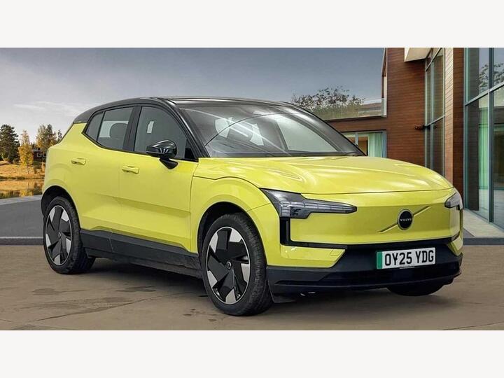 Volvo EX30 Twin Performance 69kWh Plus Auto AWD 5dr