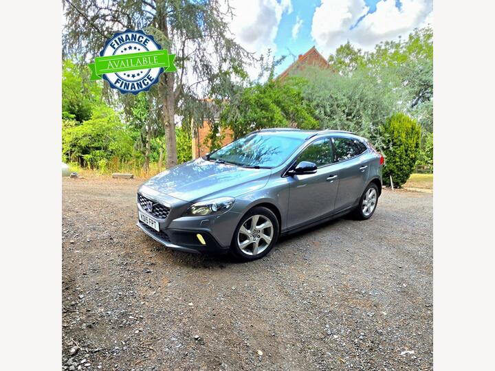 Volvo V40 Cross Country 2.0 D2 Lux Nav Auto Euro 6 (s/s) 5dr