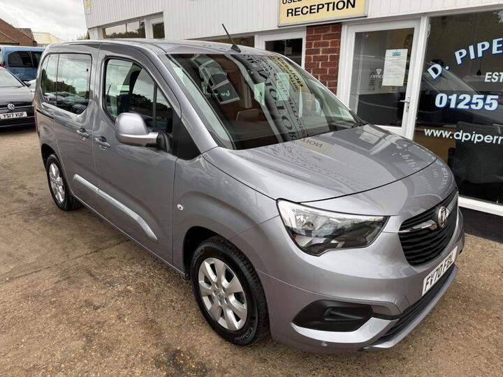 Vauxhall Combo Life 1.2 Turbo Energy Auto Euro 6 (s/s) 5dr Vauxhall Combo Life 1.2 Turbo Energy Auto Euro 6 (s/s) 5dr