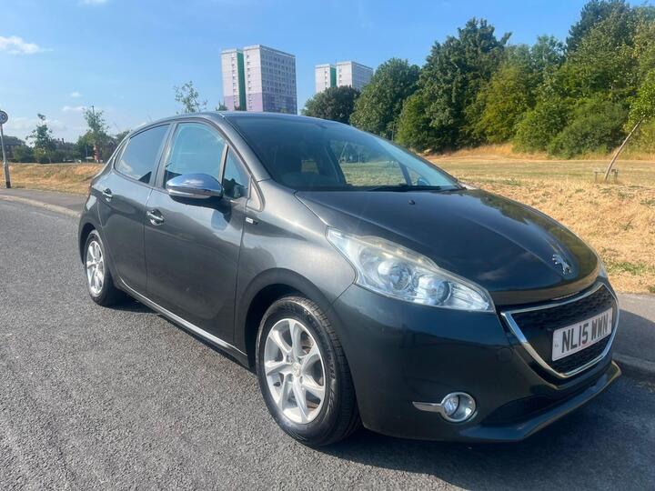 Peugeot 208 1.4 HDi Style Euro 5 5dr