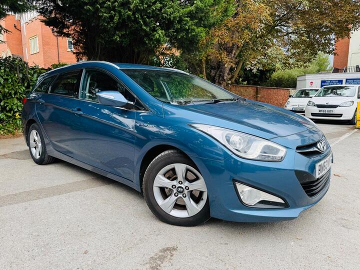 Hyundai I40 1.7 CRDi Blue Drive Active Euro 5 (s/s) 5dr Hyundai I40 1.7 CRDi Blue Drive Active Euro 5 (s/s) 5dr