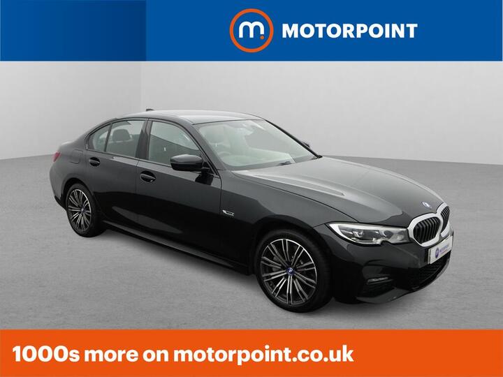 BMW 3 Series 2.0 330e 12kWh M Sport Auto Euro 6 (s/s) 4dr BMW 3 Series 2.0 330e 12kWh M Sport Auto Euro 6 (s/s) 4dr