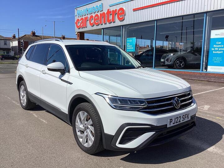 Volkswagen Tiguan Allspace 1.5 TSI Life DSG Euro 6 (s/s) 5dr Volkswagen Tiguan Allspace 1.5 TSI Life DSG Euro 6 (s/s) 5dr