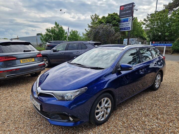 Toyota Auris 1.6 D-4D Business Edition Touring Sports Euro 6 (s/s) 5dr