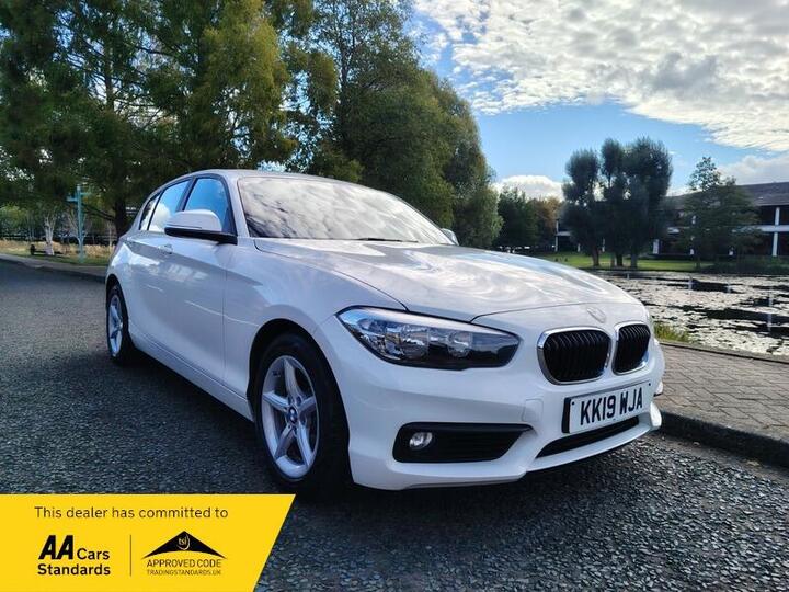 BMW 1 SERIES 2.0 118d SE Euro 6 (s/s) 5dr
