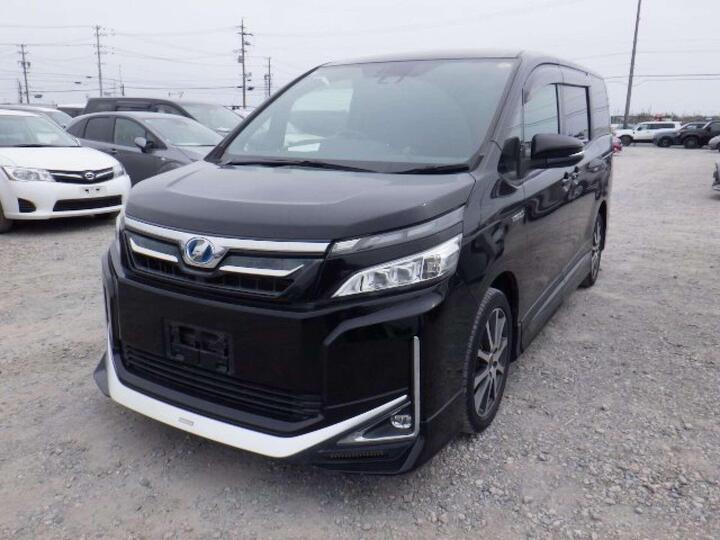 Toyota Voxy Hybrid