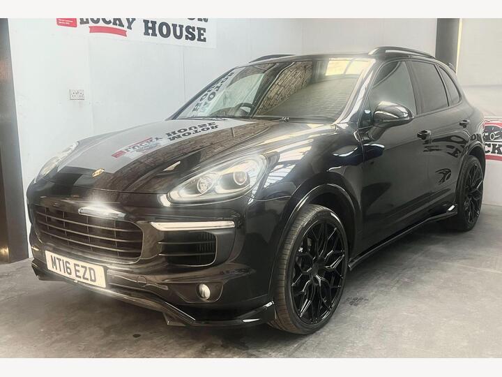 Porsche Cayenne 3.0 TD V6 TiptronicS 4WD Euro 6 (s/s) 5dr Porsche Cayenne 3.0 TD V6 TiptronicS 4WD Euro 6 (s/s) 5dr
