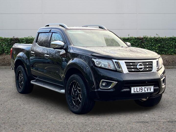 Nissan Navara 2.3 DCi Tekna Auto 4WD Euro 6 4dr