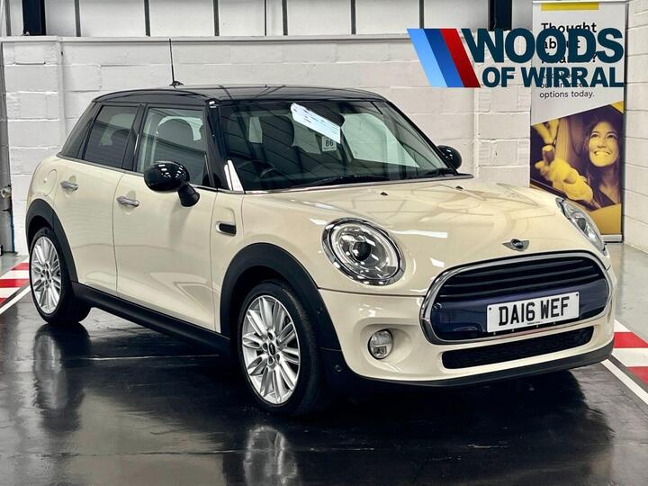 MINI HATCH 1.5 Cooper Auto Euro 6 (s/s) 5dr