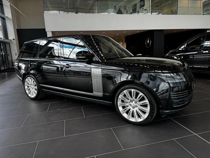 Land Rover Range Rover 5.0 P525 V8 Autobiography Auto 4WD Euro 6 (s/s) 5dr LWB Land Rover Range Rover 5.0 P525 V8 Autobiography Auto 4WD Euro 6 (s/s) 5dr LWB