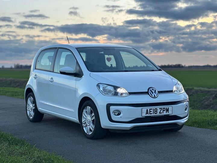 Volkswagen UP! 1.0 High Up! Euro 6 (s/s) 5dr Volkswagen UP! 1.0 High Up! Euro 6 (s/s) 5dr
