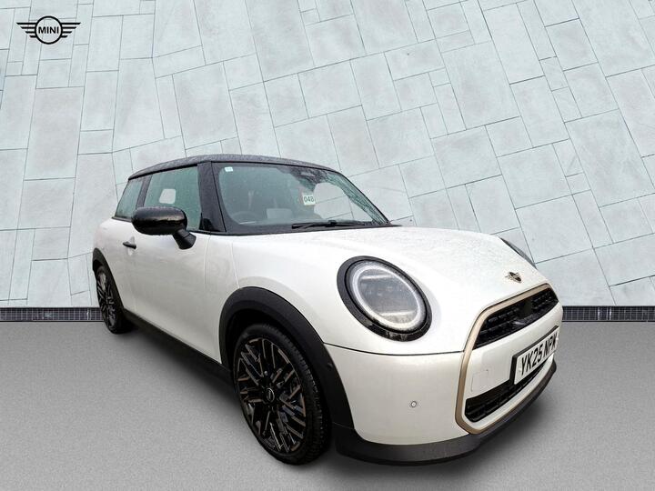 MINI Cooper 1.5C Exclusive Steptronic Euro 6 (s/s) 3dr